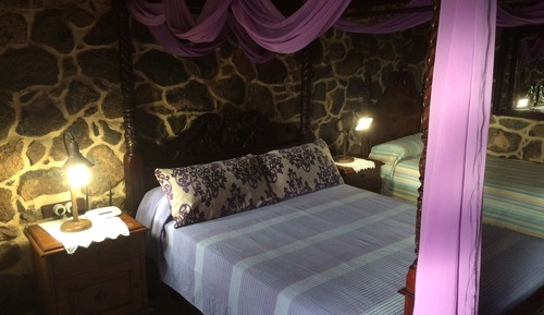 Double Room (2 Adults + 1 Child)