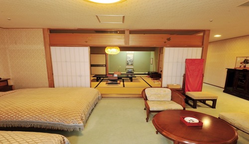 Japanese Western Style Room, Smoking