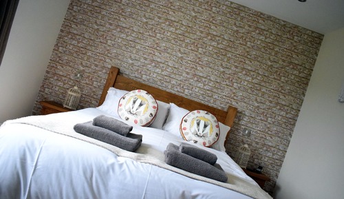 Double Room, 1 King Bed