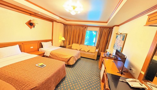 Deluxe Twin Room