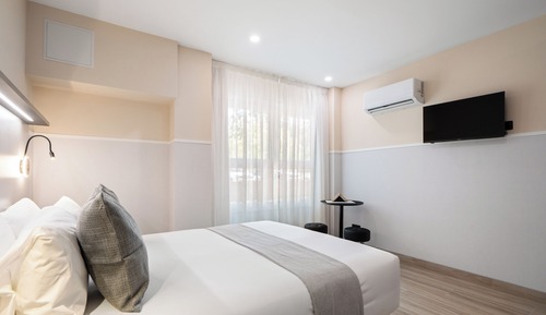 Double Room, Mobility Accessible