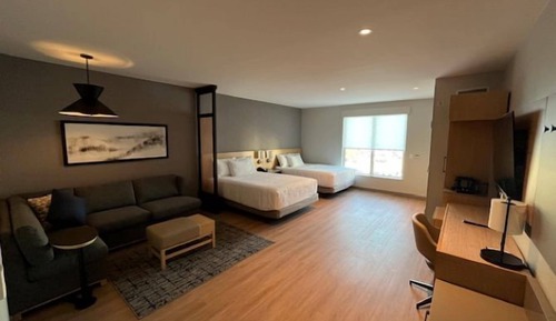 Room, Accessible Bathtub (2 Queen Beds with Sofa Bed)