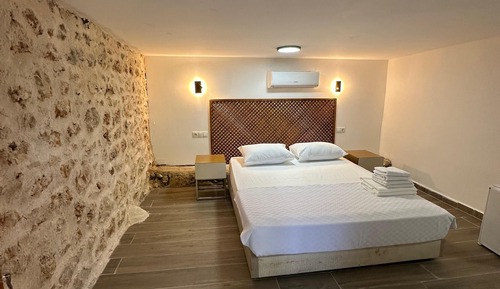 Classic Quadruple Room