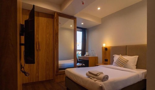 Standard Single Room, City View