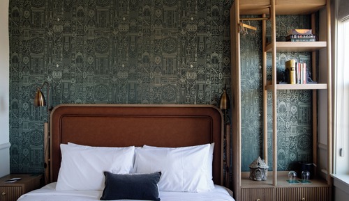 Fantasy - Oceanview King