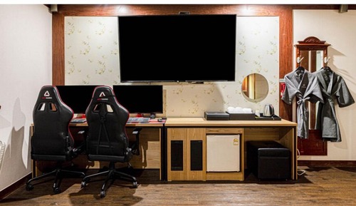 Royal Room