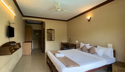 Luxury Double Room Single Use, Balcony, Pool View