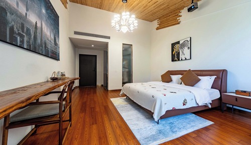 Senior Double Room, Mountain View