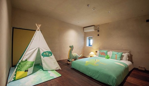 Family Twin Room