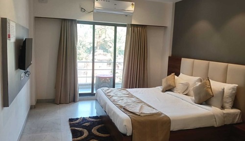 Economy Room