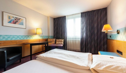 Superior Single Room, City View