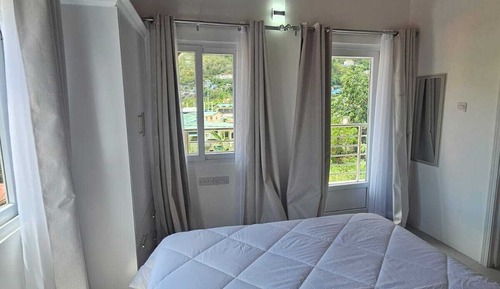 Apartment, Connecting Rooms, Mountain View
