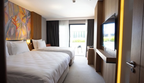 Standard Triple Room, Pool View