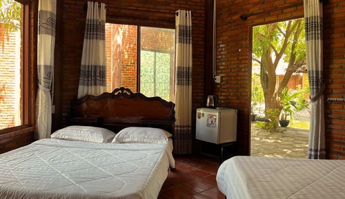 Bungalow, 2 Queen Beds, Patio, Garden View