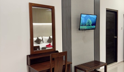 Deluxe Double or Twin Room