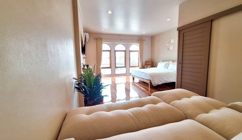 Deluxe Room, City View