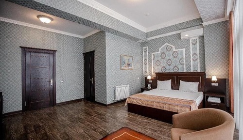 Deluxe Room, City View