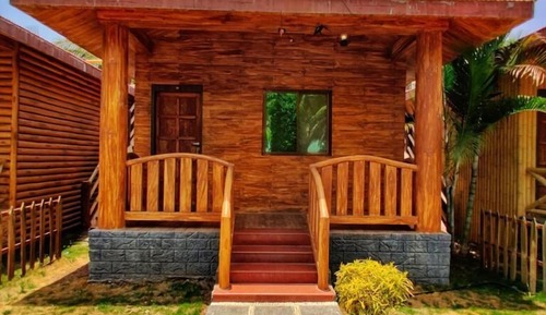 Traditional Studio Suite