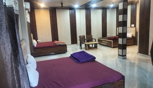 Classic Quadruple Room
