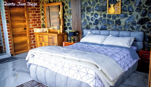 Deluxe Room, Balcony, City View