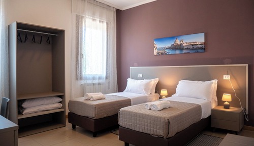 Classic Twin Room, City View