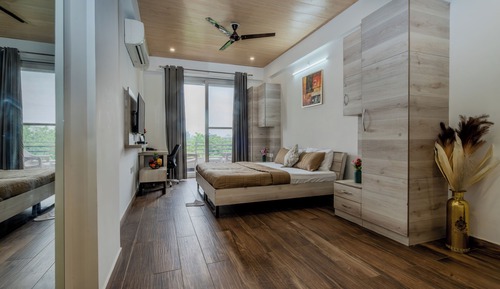 Family Room, Balcony, City View