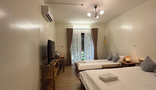 Family Room, Garden View