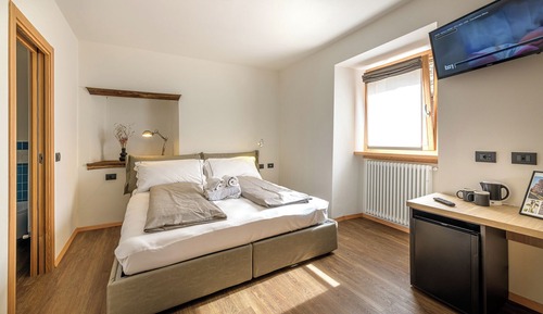 Classic Double Room, Courtyard View