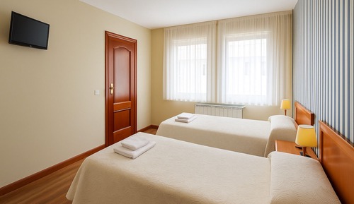 Standard Twin Room