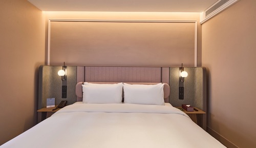 Superior Room, 1 King Bed