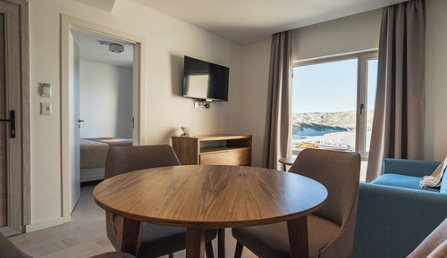 Superior Apartment, Beach View