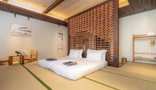 Deluxe Room, City View