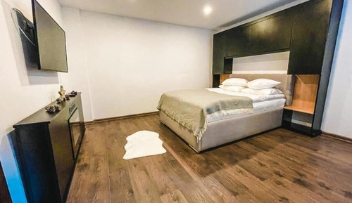 Apartment, 1 Bedroom, Mountain View