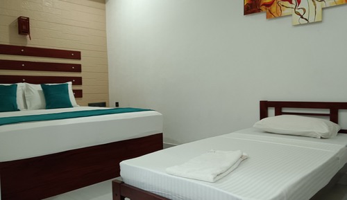 Comfort Triple Room