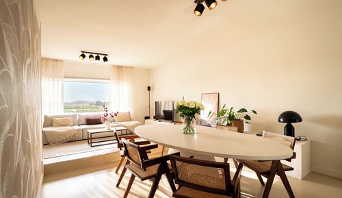 House, 2 Bedrooms, River View