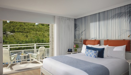 Marina Suite King Bed Pool