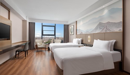 Superior Room, 2 Twin Beds, Non Smoking, Lake View