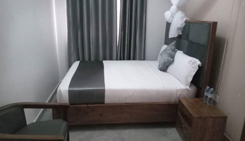Suite, Balcony