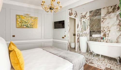 Apartment, City View