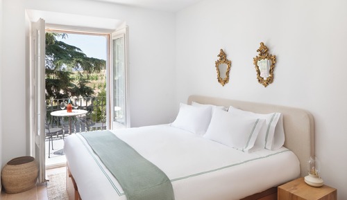 Superior Double or Twin Room, Patio, Vineyard View