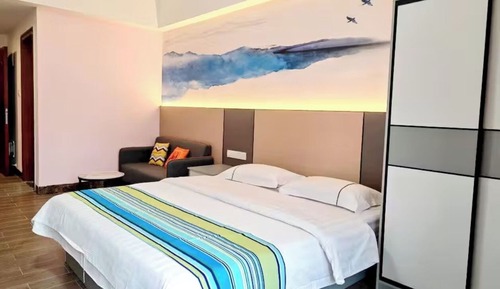 Classic Double Room, Balcony, Park View