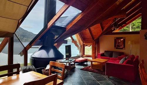 Deluxe Cabin, Lake View