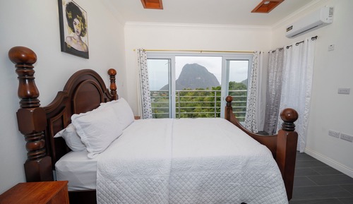 Luxury Villa, Mountain View