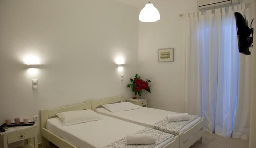 Twin Room, Courtyard View
