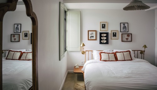 Room, City View
