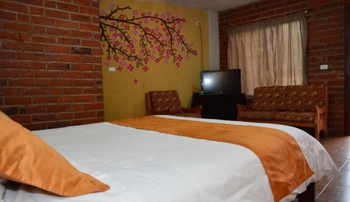 Comfort Room, Patio, Mountain View