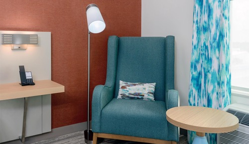 Suite, 1 King Bed, Accessible (Hearing)