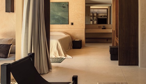 Basic Suite, Balcony