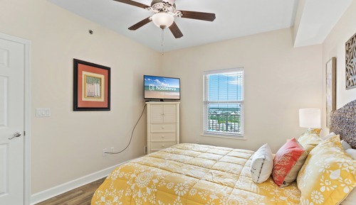 Signature Condo, 3 Bedrooms, Balcony, Beach View