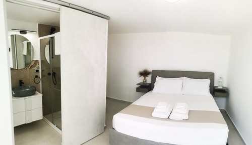 Exclusive Room